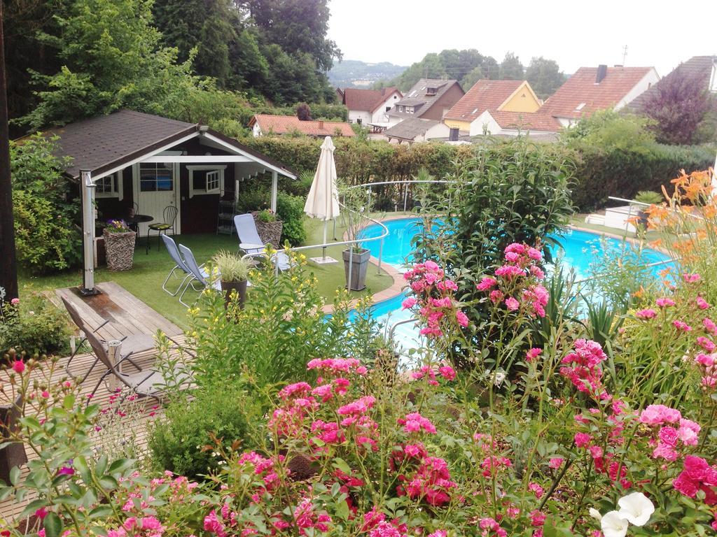 Hotel Sonnenhof Merzig Exteriör bild