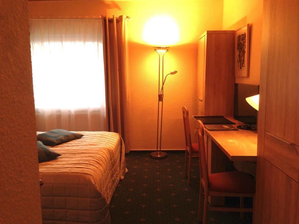 Hotel Sonnenhof Merzig Exteriör bild